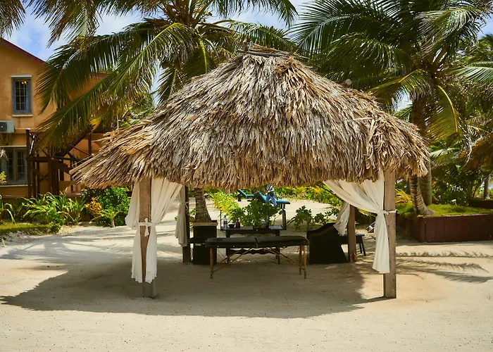 Portofino Resort-an Authentic Island Escape! Hotel
